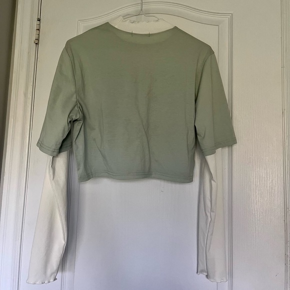 Cropped Long Sleeve Plant Shirt - Picture 3 of 4